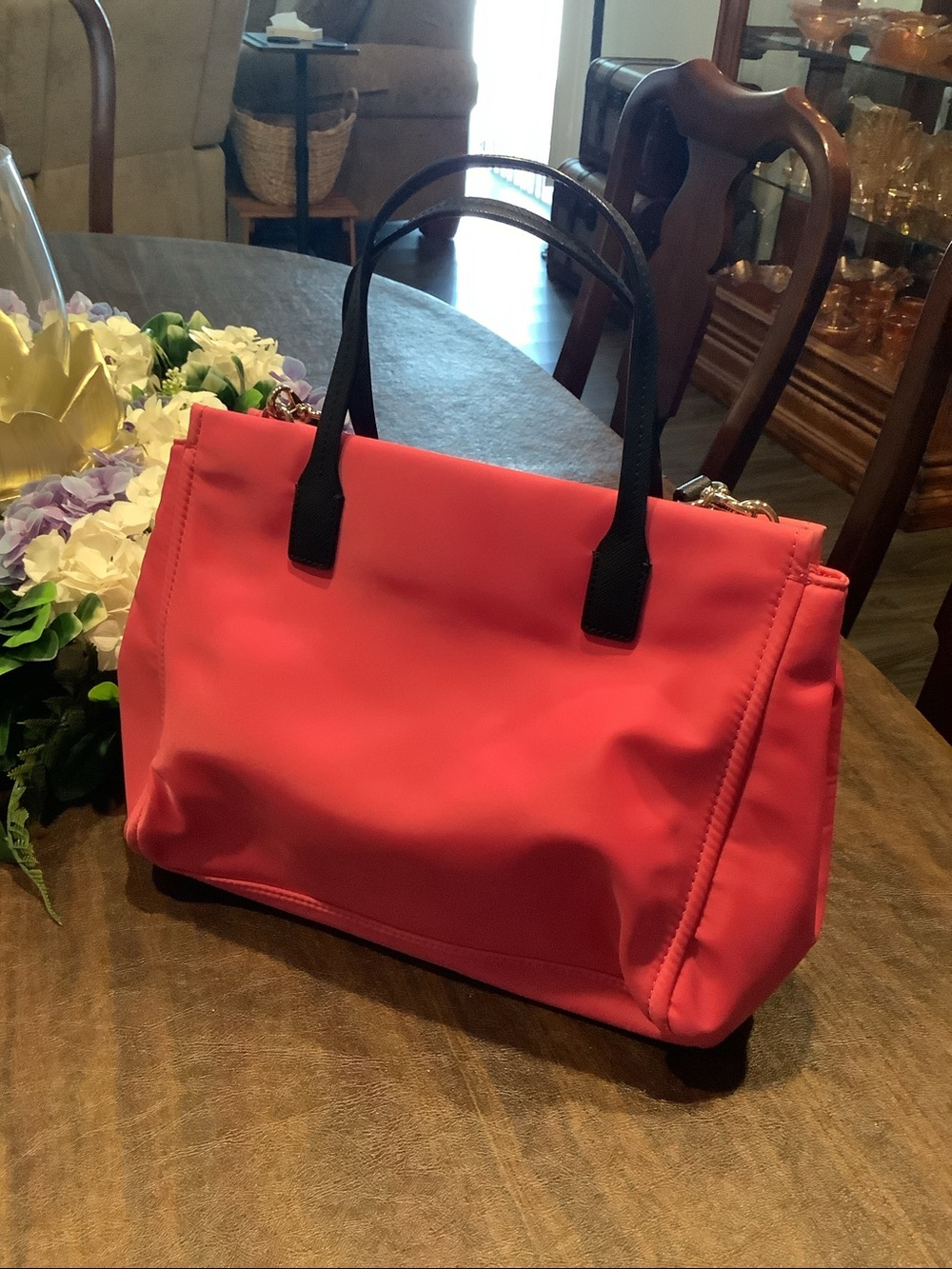 kate spade Hot Pink Satchel with Black Straps never used - Picture 2 of 3